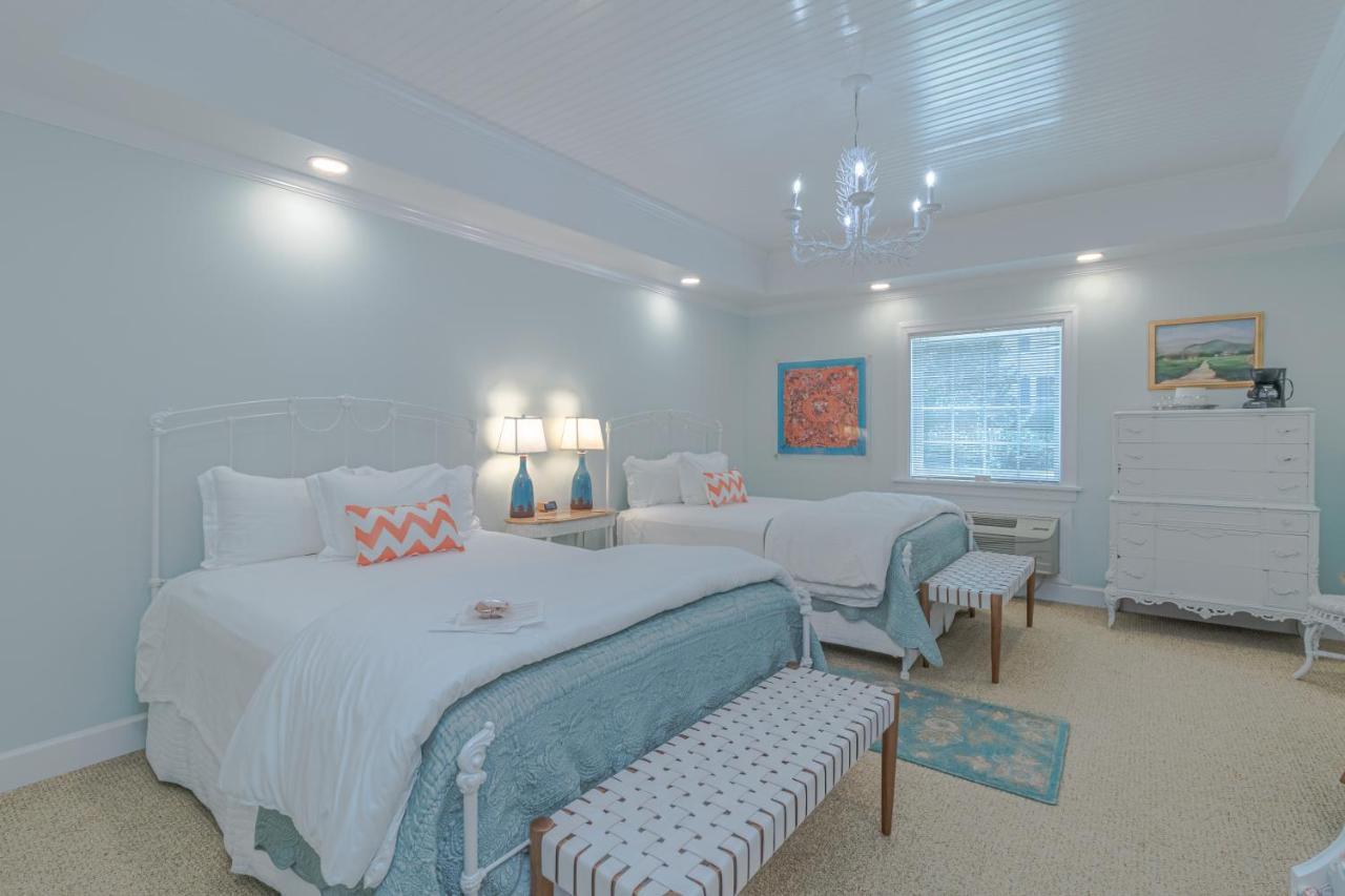 The Chesapeake Inn Urbanna 外观 照片